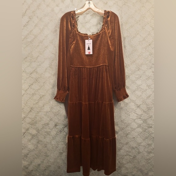 NWT Women’s Velvet Long Sleeve Square Neck Smocked Ruffle A Line Dress Size M - Picture 6 of 6
